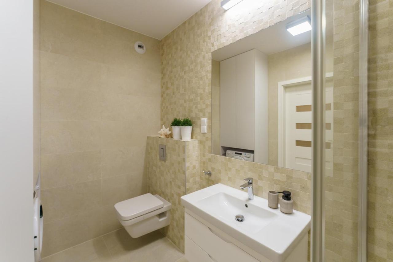 Chilliapartamenty - Nadmorskie Tarasy - Morski Z Dostepem Do Basenu Kołobrzeg Extérieur photo